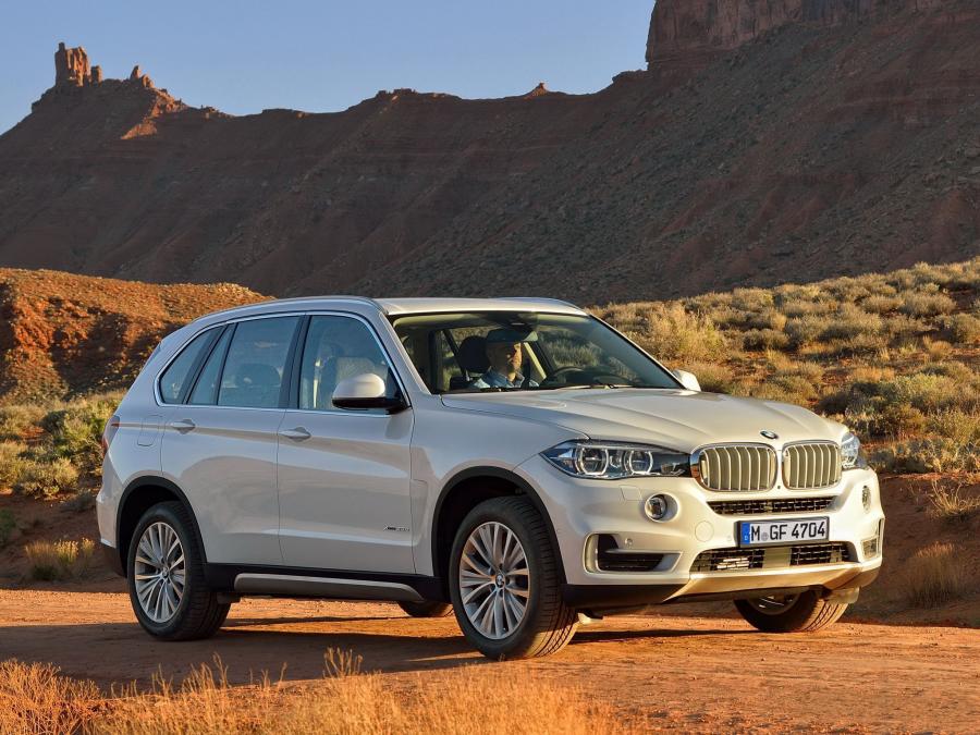  BMW X5 xDrive 3.0d 2013 года  (фото 3 из 30)